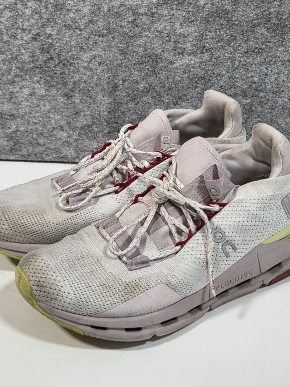 On CloudTec Sneakers Womens 9 Gray Pink Yellow Running Athleisure Streetwear - Picture 4 of 9